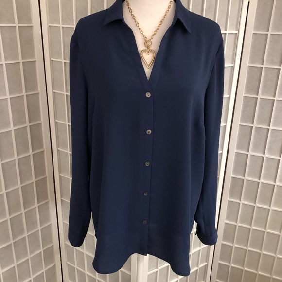 J. Jill Tops - J JILL blue blouse in new condition. Perfect for work or going out. Size M NWOT